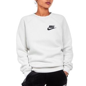 Nike Rally Crewneck